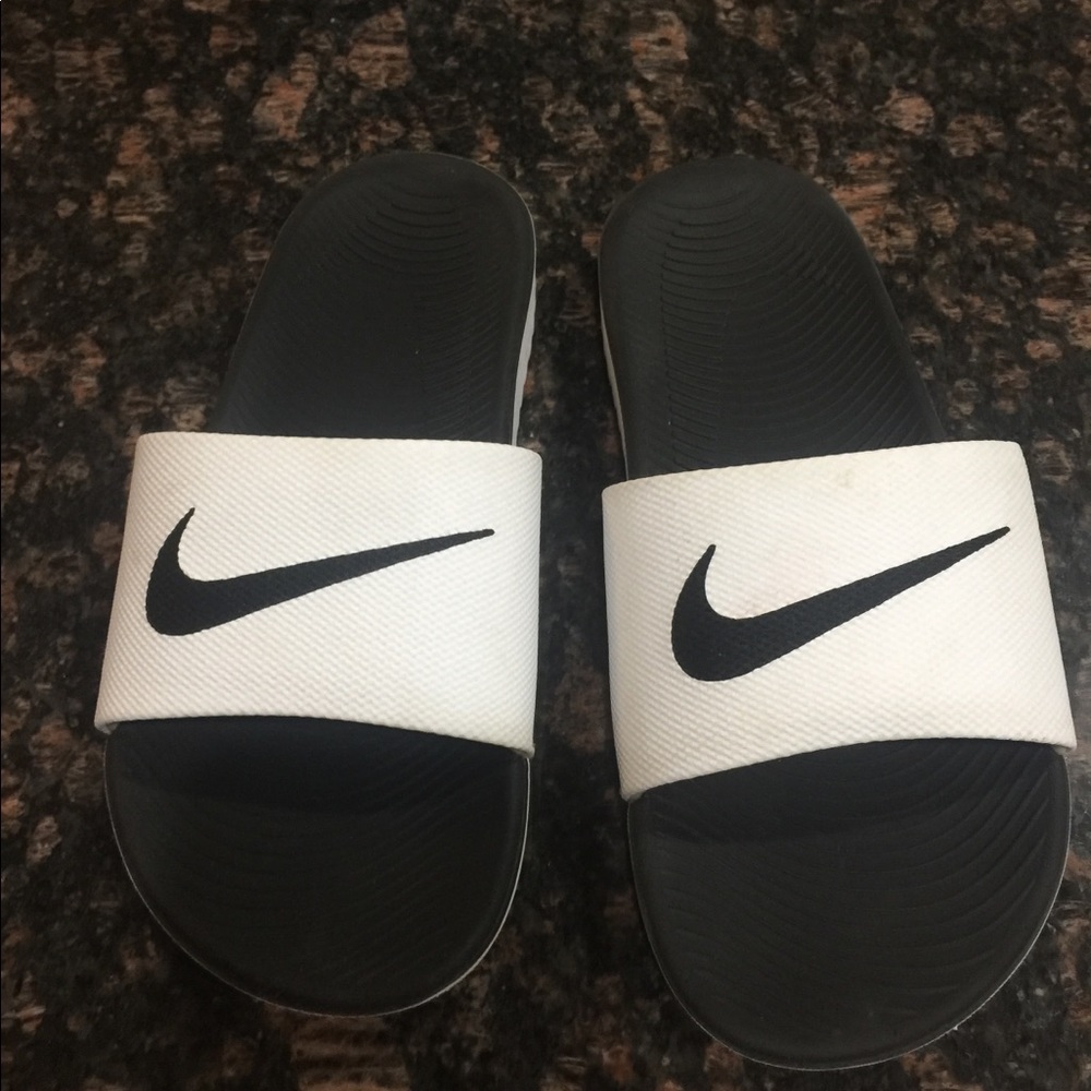 Nike slides size 3Y